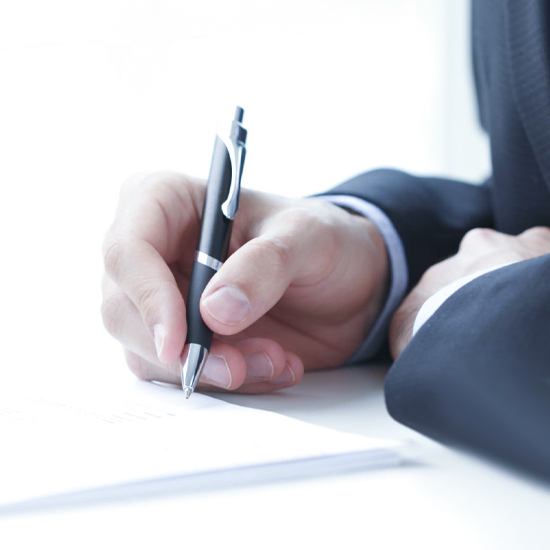 قراردادهای خدمات